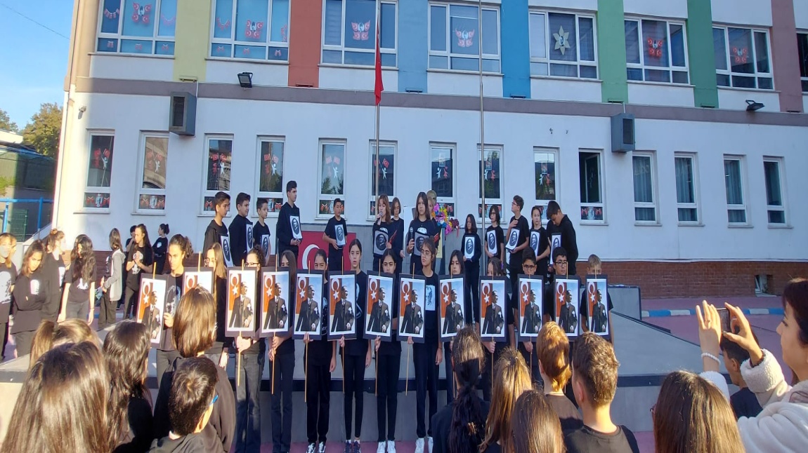 Okulumuzda 10 Kasım Atatürk'ü Anma  töreni  yapıldı.