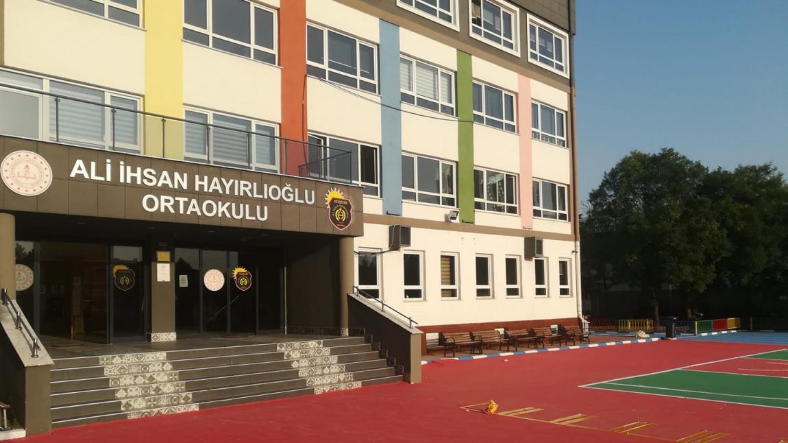 Ali İhsan Hayırlıoğlu Ortaokulu Fotoğrafı